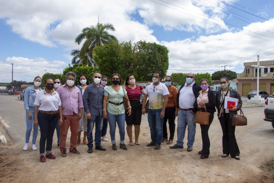 Prefeitura na comunidade: Entrega de escolas e oferta de diversos serviços pelas secretarias municipais de Jaguarari marcam evento em Santa Rosa de Lima