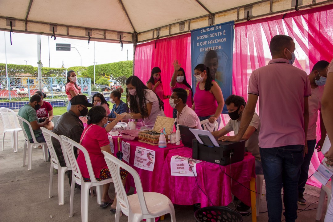 População de Jaguarari adere ao Dia D de Mobilização  do Outubro Rosa e evento promovido pela SEMUS é um sucesso