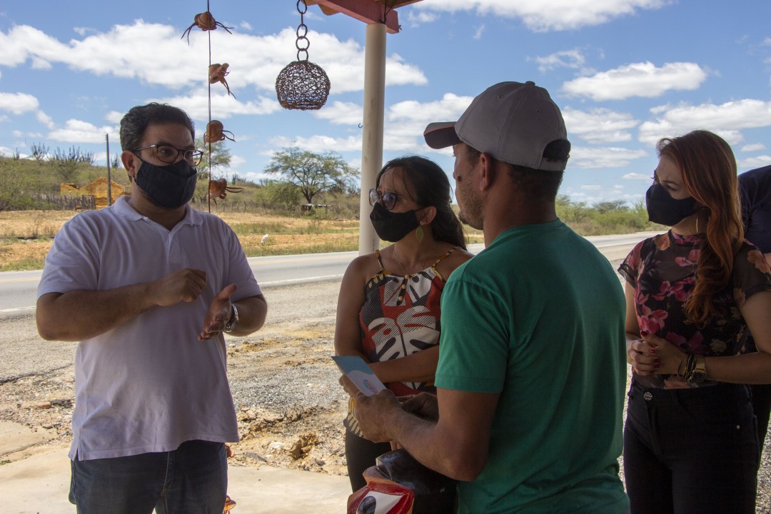 Curador da Fábrica Cultural de Salvador visita artesãos de Jacunã, Flamengo e Lajedo do Flamengo para propor inclusão ao Programa Artesanato da Bahia