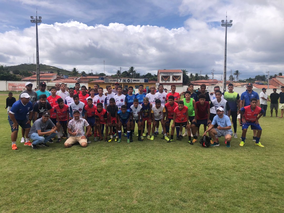 Delegação de 130 atletas do município de Jaguaruana participa dos Jogos do  Vale do Jaguaribe, em Aracati!