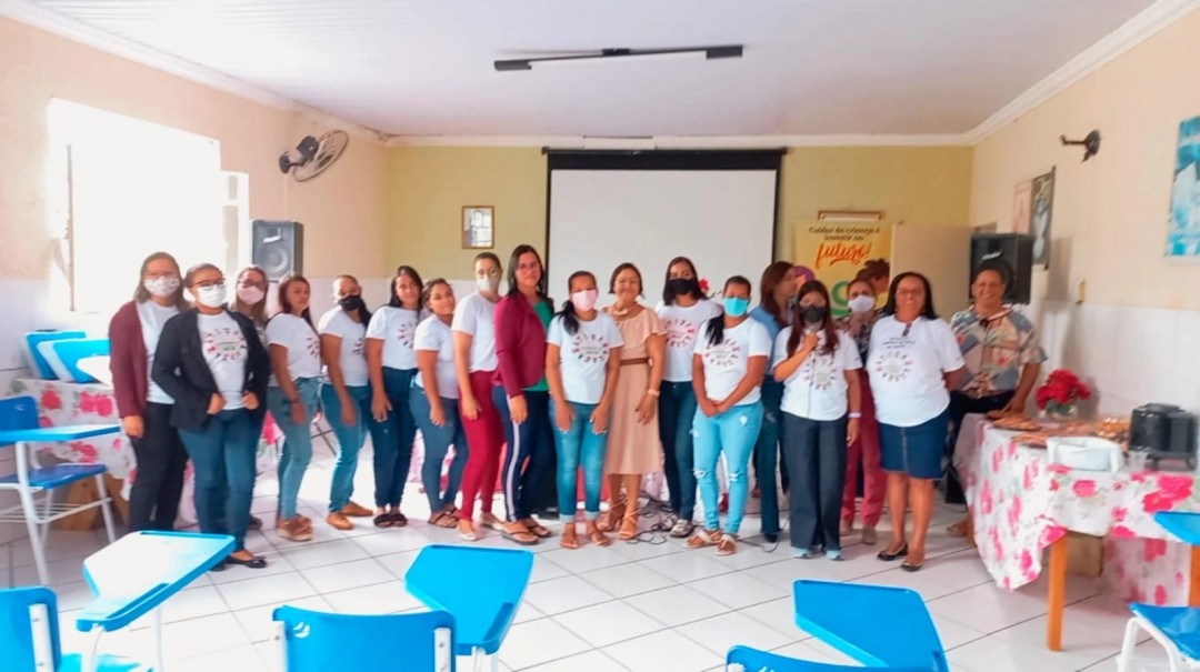 Secretaria Municipal de Desenvolvimento Social realiza capacitação para visitadoras do Programa Criança Feliz