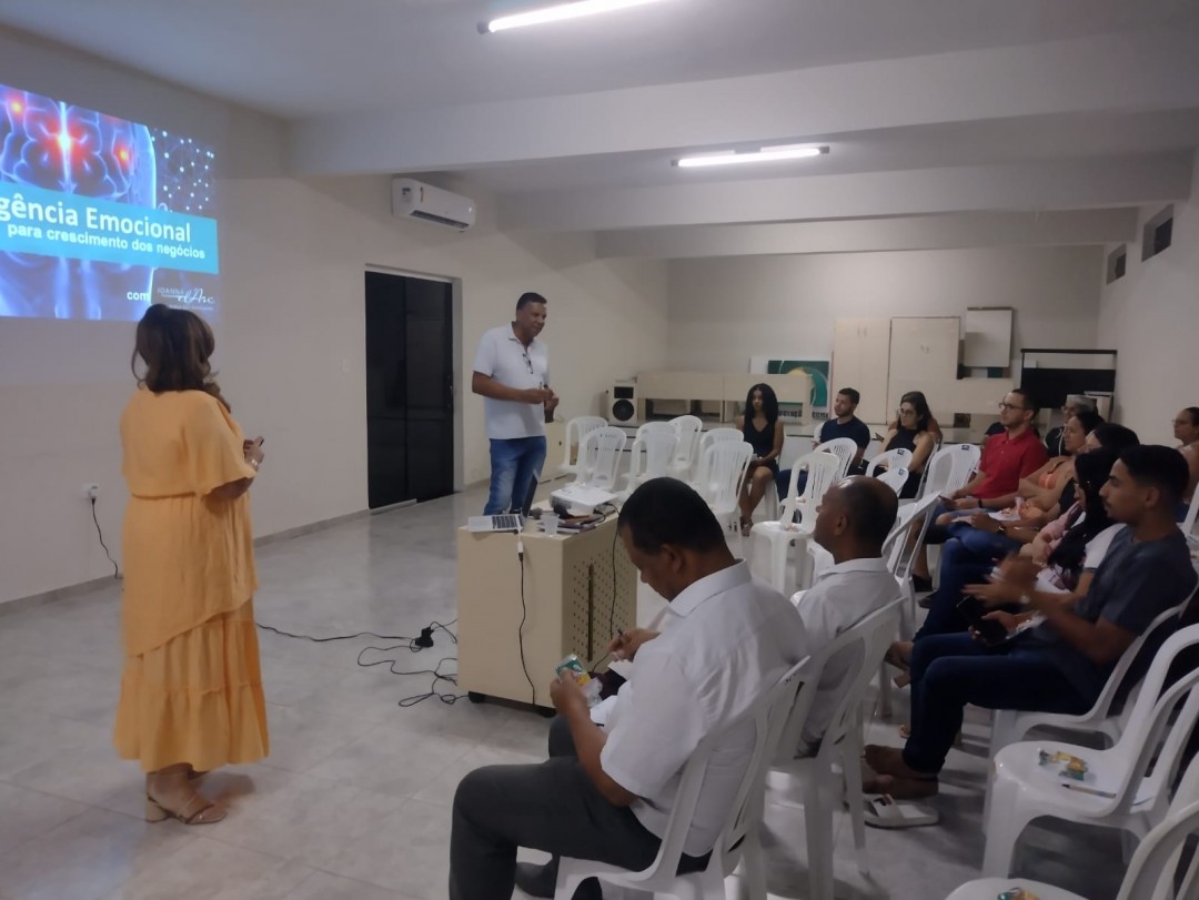 Em parceria com o Sebrae e Associação Comercial, Prefeitura de Jaguarari promoveu capacitação para empreendedores do Município