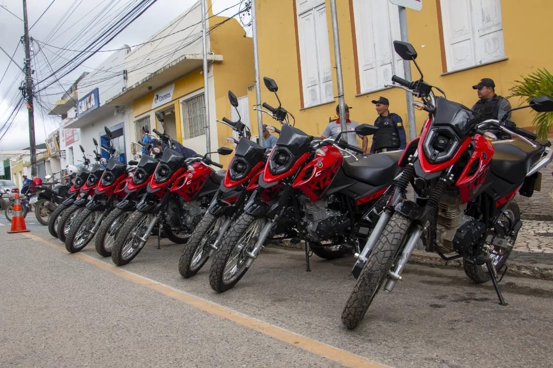 Prefeitura de Jaguarari adquire oito motos zero quilômetro que agilizarão serviços prestados por Secretarias Municipais