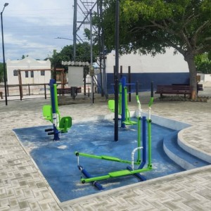 Praça comunitária e pavimentação em paralelepípedo foram inauguradas no povoado de Várzea Grande